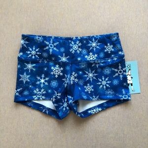 Fleo snowflake shorts